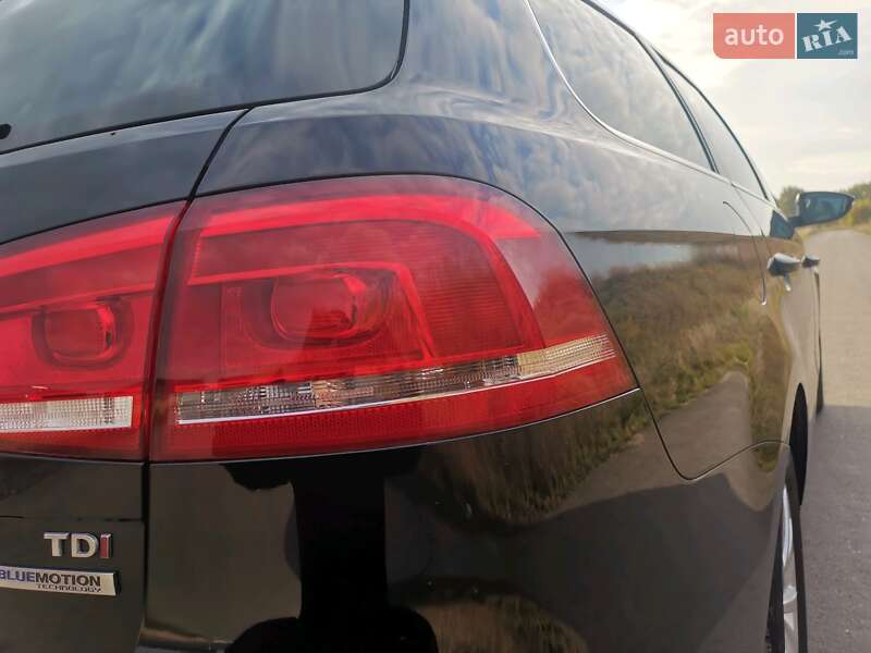 Универсал Volkswagen Passat 2012 в Хмельницком