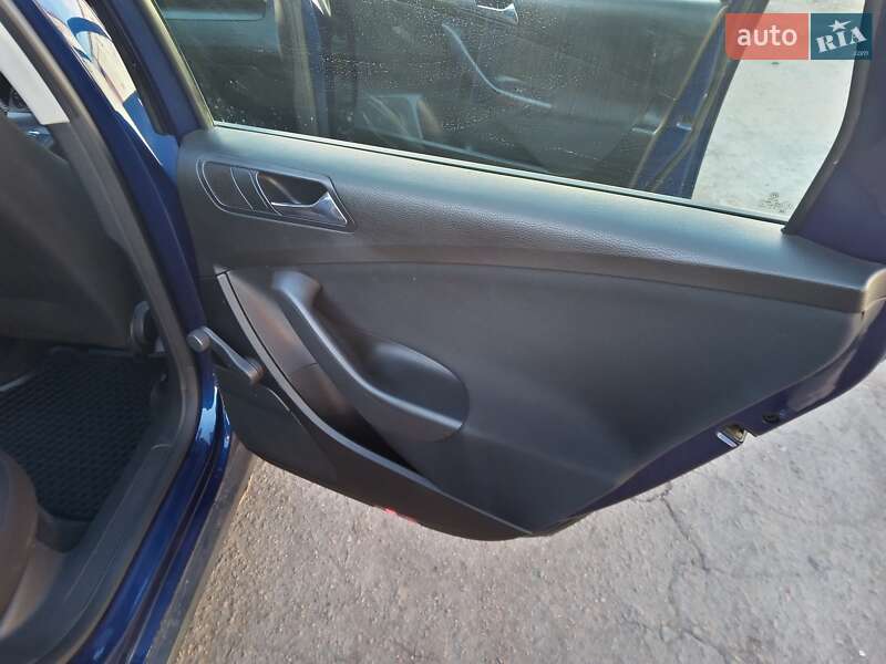 Универсал Volkswagen Passat 2005 в Измаиле