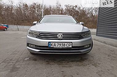 Универсал Volkswagen Passat 2015 в Киеве