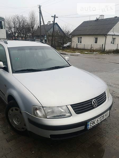 Универсал Volkswagen Passat 1998 в Костополе