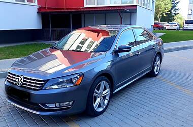 Седан Volkswagen Passat 2013 в Львові