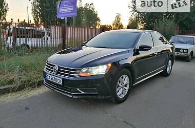 Седан Volkswagen Passat 2016 в Черкасах