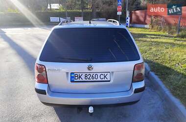 Универсал Volkswagen Passat 2001 в Кременце