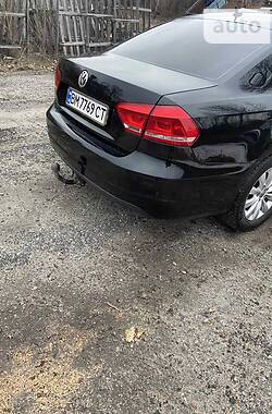 Седан Volkswagen Passat 2012 в Лебедине