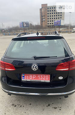 Универсал Volkswagen Passat 2014 в Черновцах