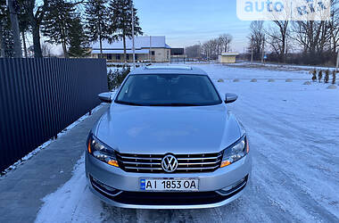 Седан Volkswagen Passat 2012 в Тернополе