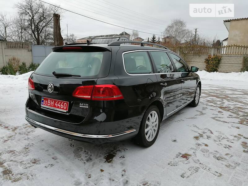 Універсал Volkswagen Passat 2012 в Луцьку