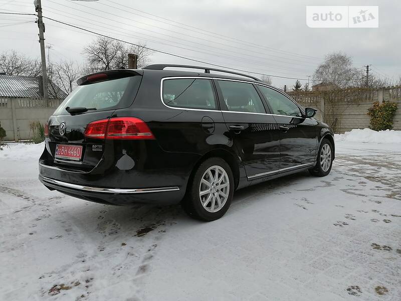 Універсал Volkswagen Passat 2012 в Луцьку