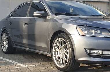 Седан Volkswagen Passat 2013 в Одессе