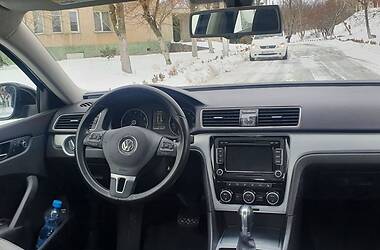 Седан Volkswagen Passat 2012 в Ровно