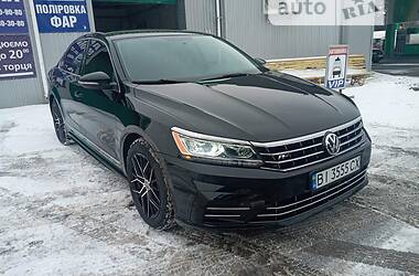 Седан Volkswagen Passat 2016 в Кременчуге