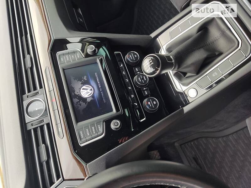 Універсал Volkswagen Passat 2017 в Вараші фото 49 Універсал Volkswagen Passat 2017 в Вараші