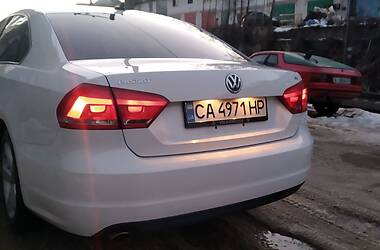 Седан Volkswagen Passat 2012 в Києві