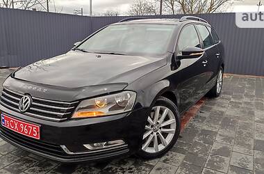 Универсал Volkswagen Passat 2012 в Дрогобыче