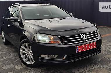 Універсал Volkswagen Passat 2012 в Дрогобичі