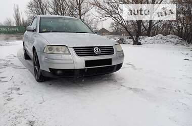 Седан Volkswagen Passat 2003 в Краснограде