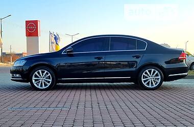 Седан Volkswagen Passat 2012 в Мукачевому