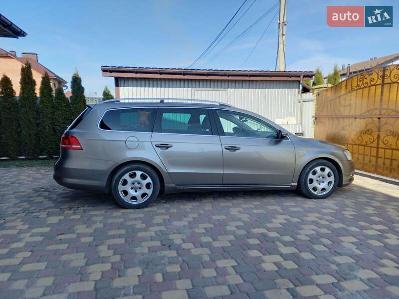 Универсал Volkswagen Passat 2012 в Киеве фото 2 Универсал Volkswagen Passat 2012 в Киеве