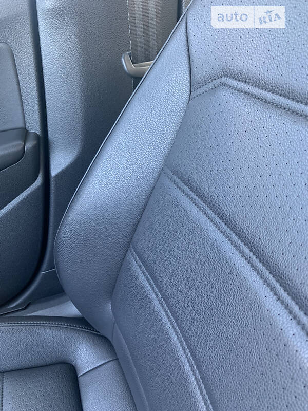 Седан Volkswagen Passat 2015 в Хмельницком