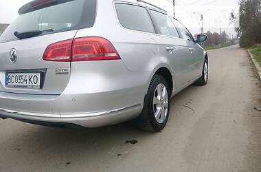 Універсал Volkswagen Passat 2013 в Львові