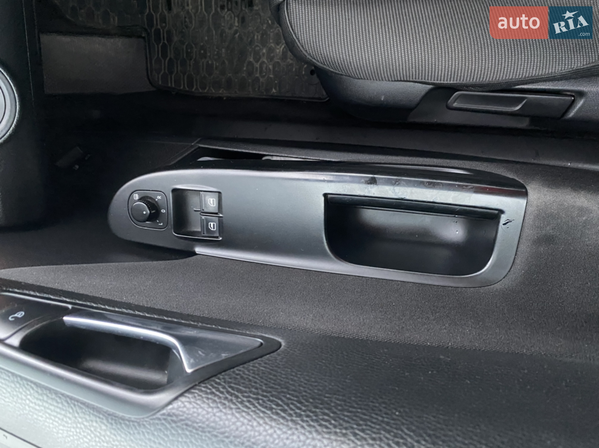 2010 Volkswagen Passat - мініатюра 10