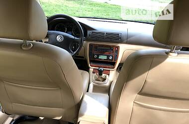 Универсал Volkswagen Passat 2005 в Дрогобыче