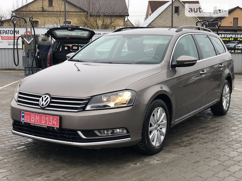 Универсал Volkswagen Passat 2012 в Луцке