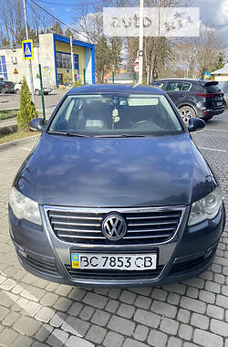 Седан Volkswagen Passat 2009 в Львове