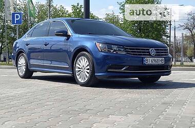 Седан Volkswagen Passat 2016 в Кременчуге