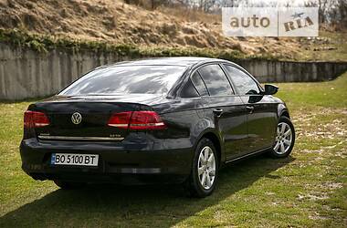 Седан Volkswagen Passat 2011 в 