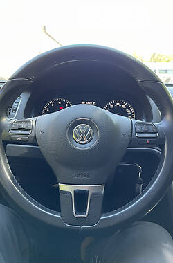 Седан Volkswagen Passat 2012 в Дніпрі