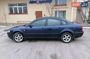 Седан Volkswagen Passat 1997 в Барановке