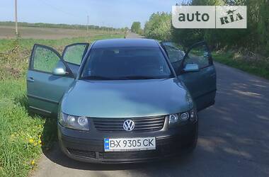 Седан Volkswagen Passat 1998 в Хмельницком