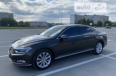 Седан Volkswagen Passat 2017 в 