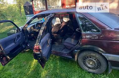 Седан Volkswagen Passat 1993 в 