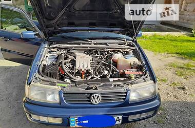 Седан Volkswagen Passat 1995 в Сколе