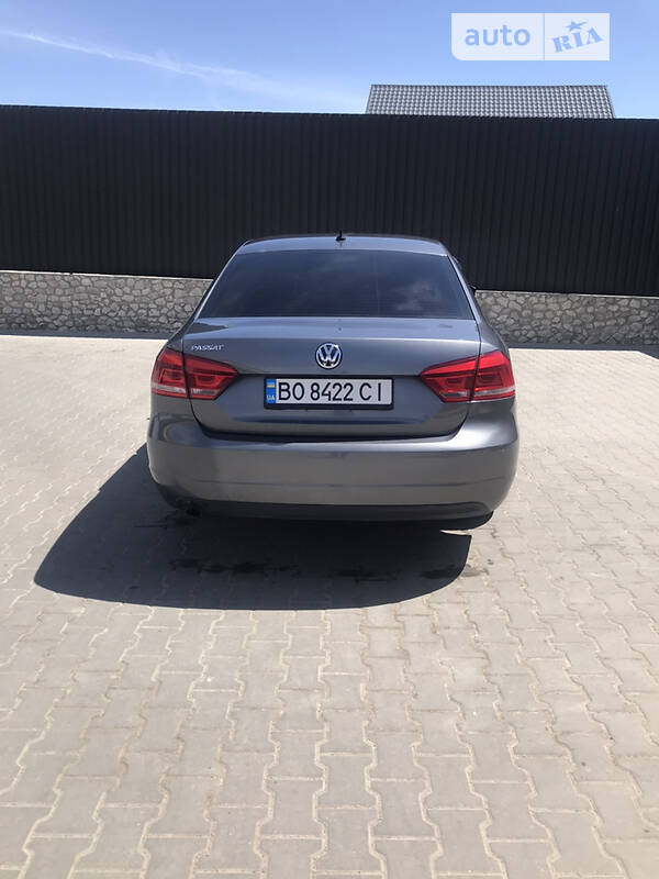 Седан Volkswagen Passat 2013 в Тернополе