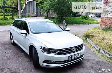 Универсал Volkswagen Passat 2016 в Днепре