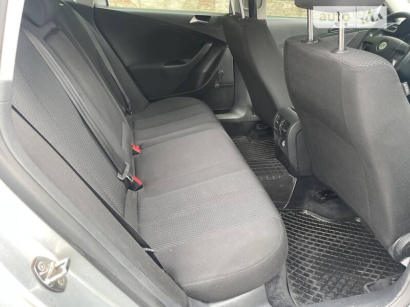 Универсал Volkswagen Passat 2009 в Львове