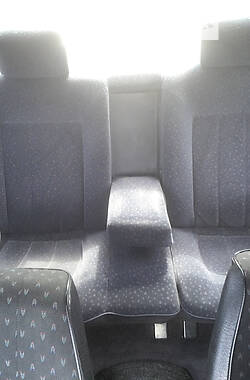 Седан Volkswagen Passat 1995 в 