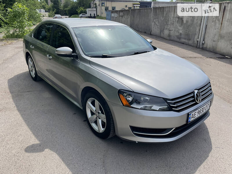 Седан Volkswagen Passat 2012 в Кривому Розі