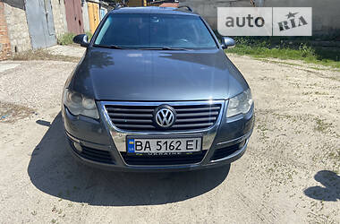 Универсал Volkswagen Passat 2008 в Киеве