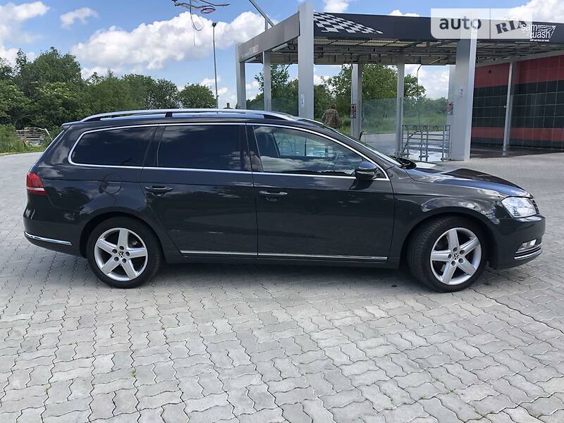 Универсал Volkswagen Passat 2012 в Стрые