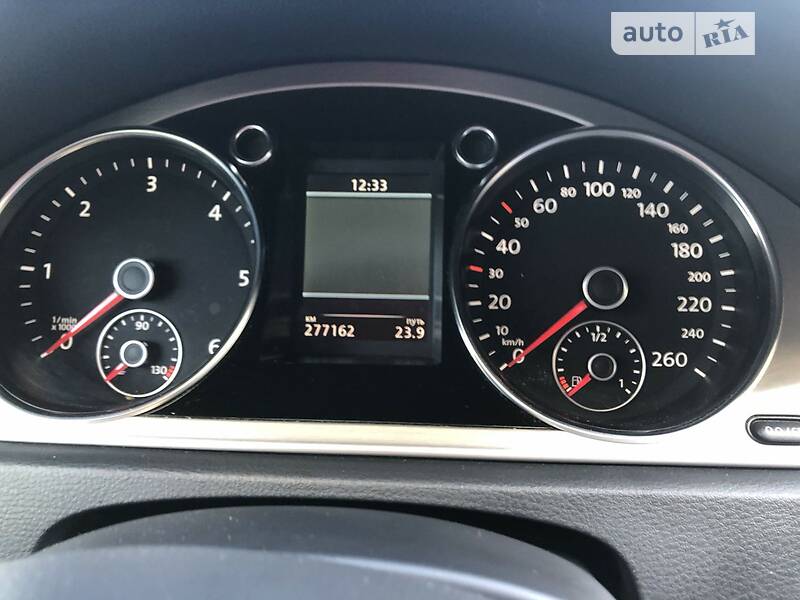 Универсал Volkswagen Passat 2012 в Стрые