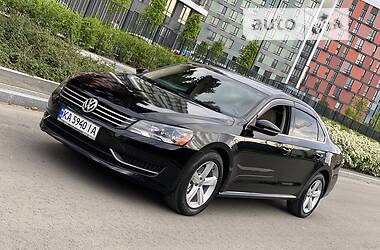 Седан Volkswagen Passat 2012 в Киеве