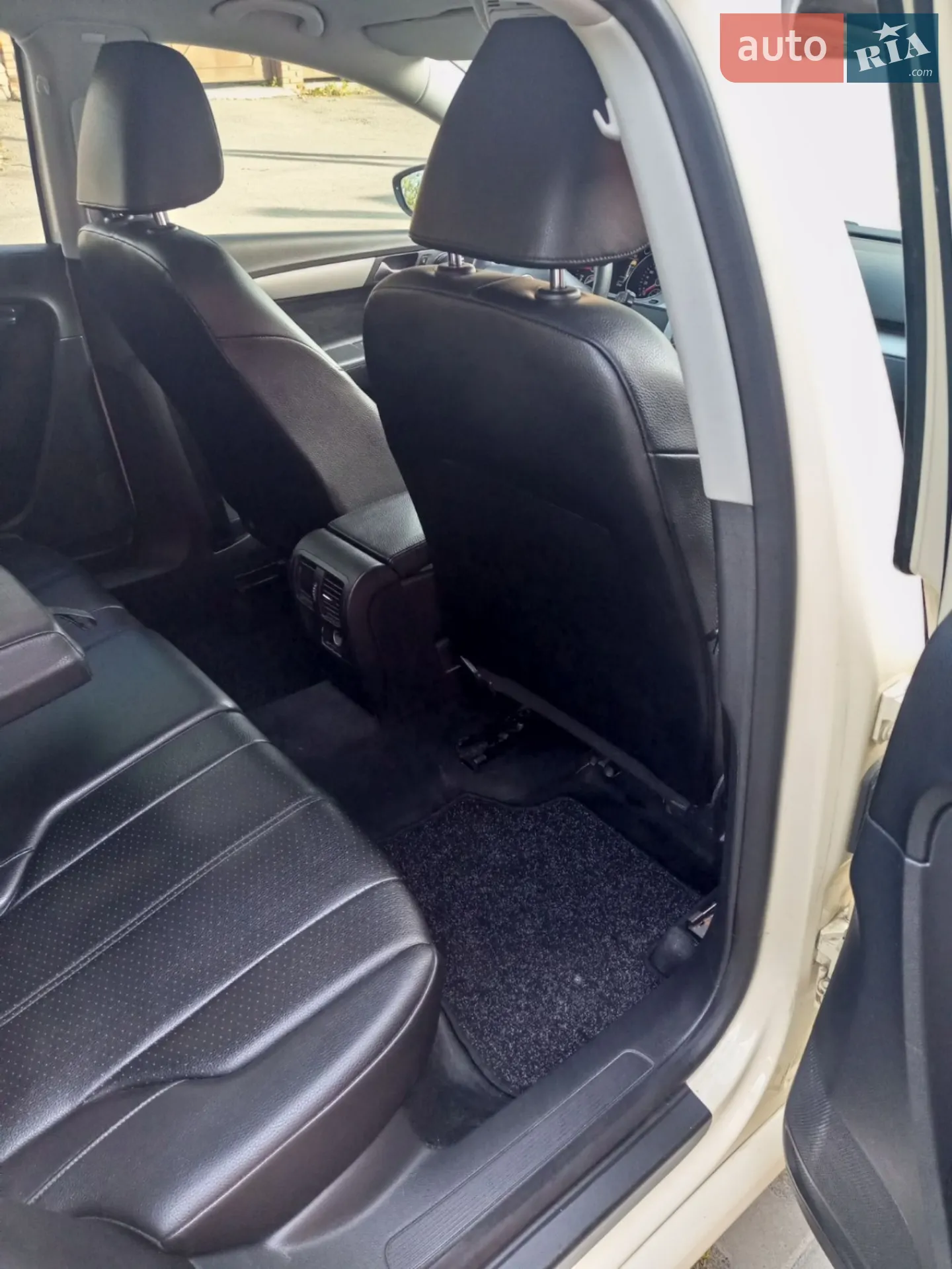 2014 Volkswagen Passat - мініатюра 9