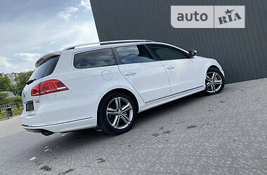 Универсал Volkswagen Passat 2012 в Дрогобыче