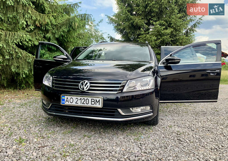 Універсал Volkswagen Passat 2012 в Іршаві