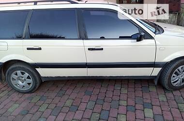 Универсал Volkswagen Passat 1990 в Городке