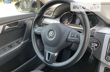 Универсал Volkswagen Passat 2011 в 